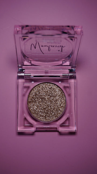 Wealthy Girl eyeshadow