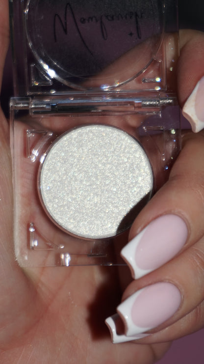 Very Shiny eyeshadow